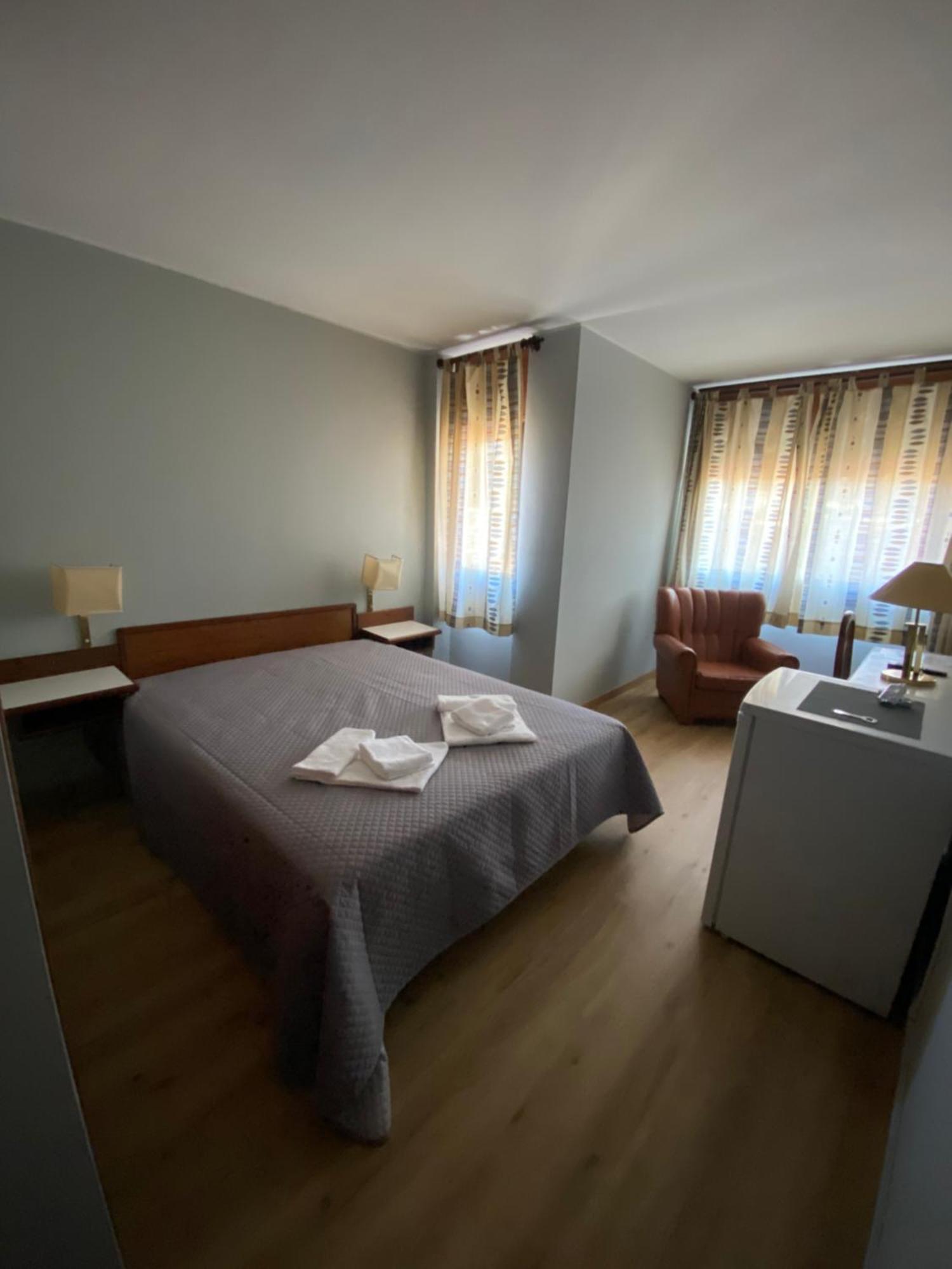 Sao Roque Hotel & Suites ブラガンサ エクステリア 写真